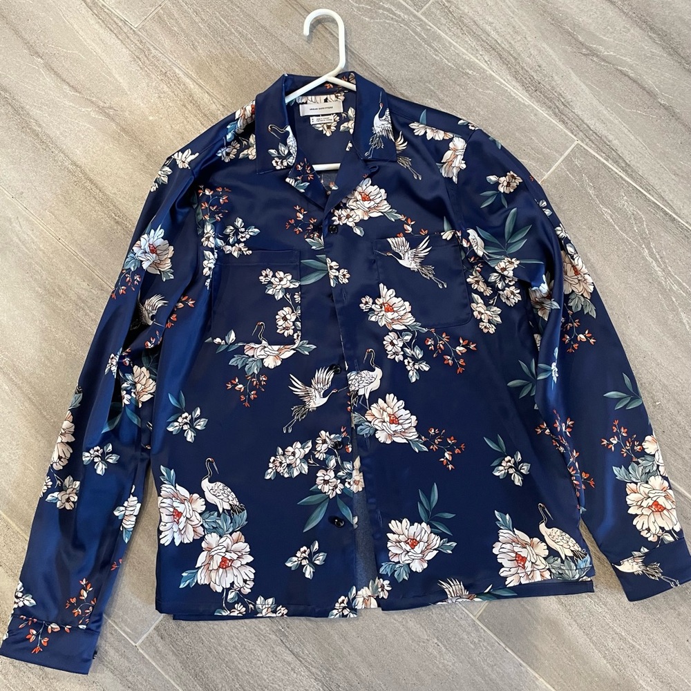 Men’s silk floral urban outfitters long sleeve shirt